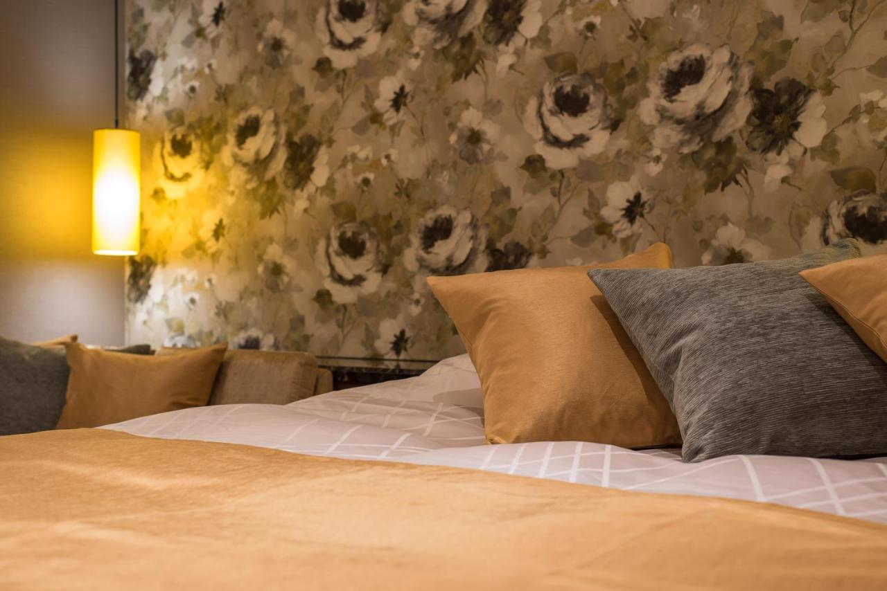 Hotel Zen Sennichimae (Adults Only) Осака Екстер'єр фото